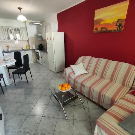 Apartman Bela Appartement Pula Buitenkant foto