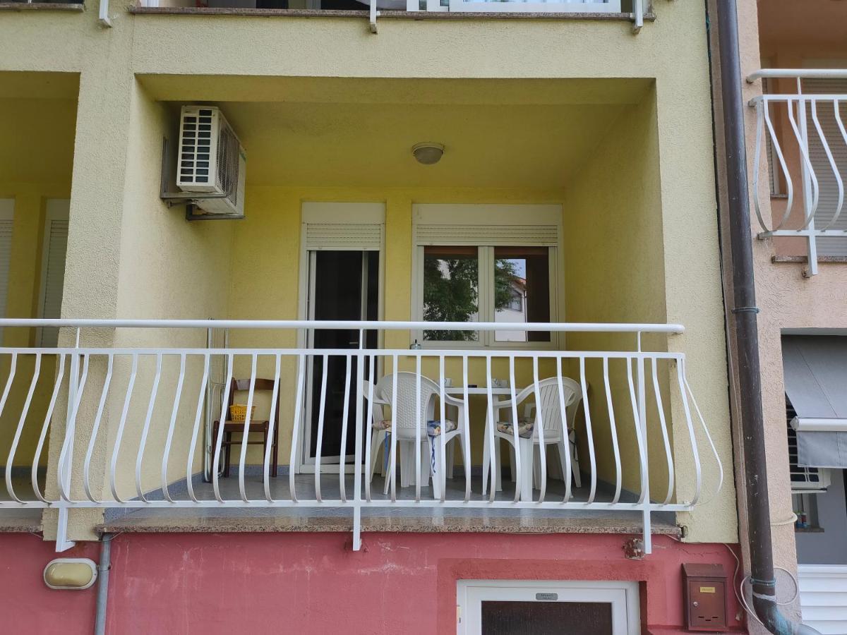 Apartman Bela Appartement Pula Buitenkant foto