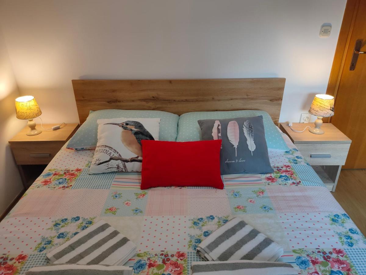 Apartman Bela Appartement Pula Buitenkant foto